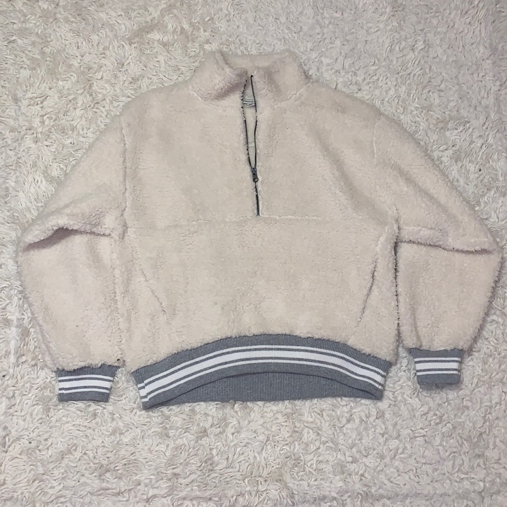 American Eagle Sherpa Q-Zip Hoodie
